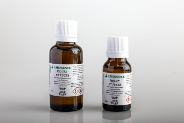 Fiole d’huiles essentielles anti parasites pour chien (Copie)